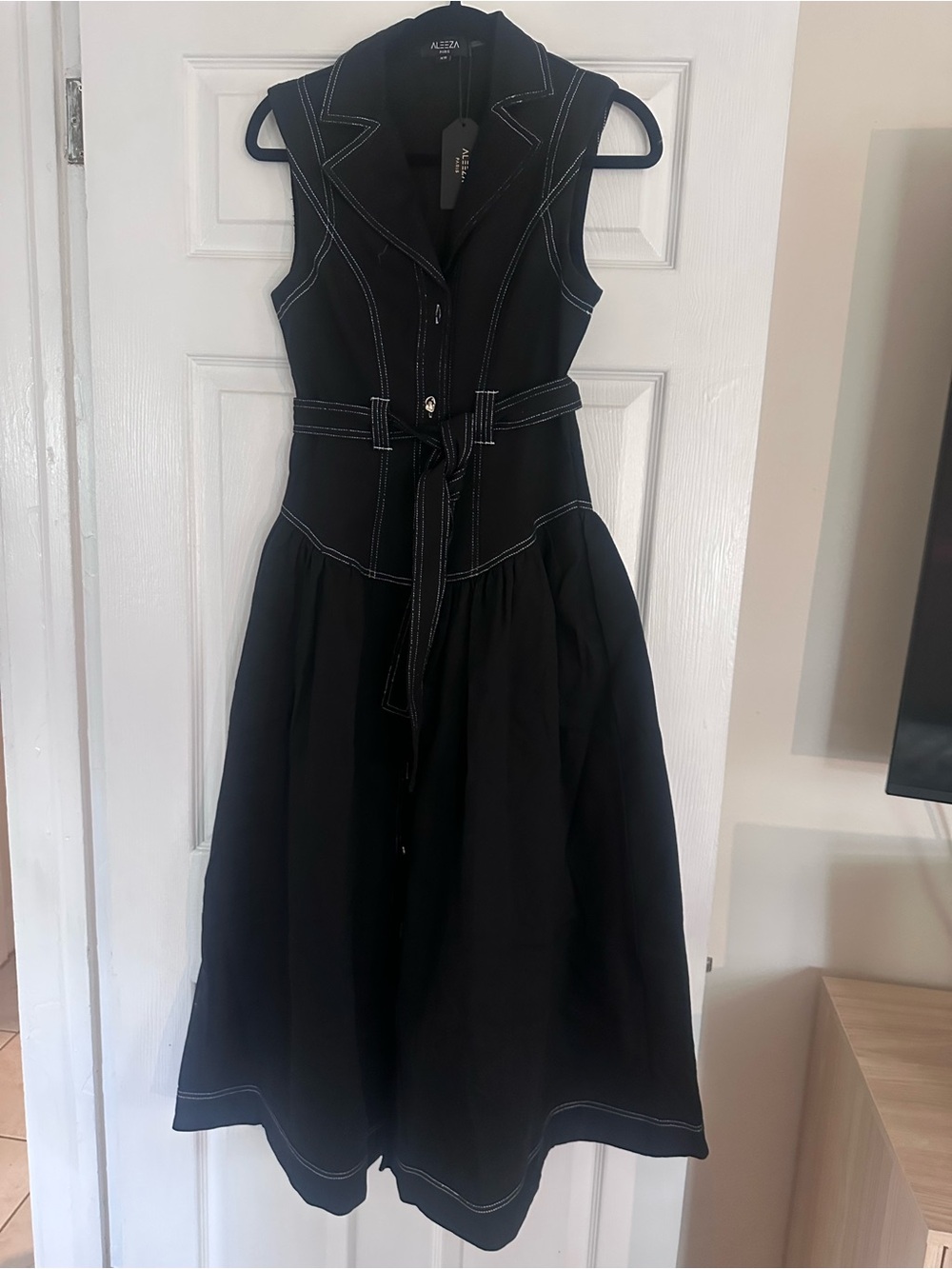 ALEEZA PARIS Black Sleeveless Fit-and-Flare Dress with Contrast Stitching- denim